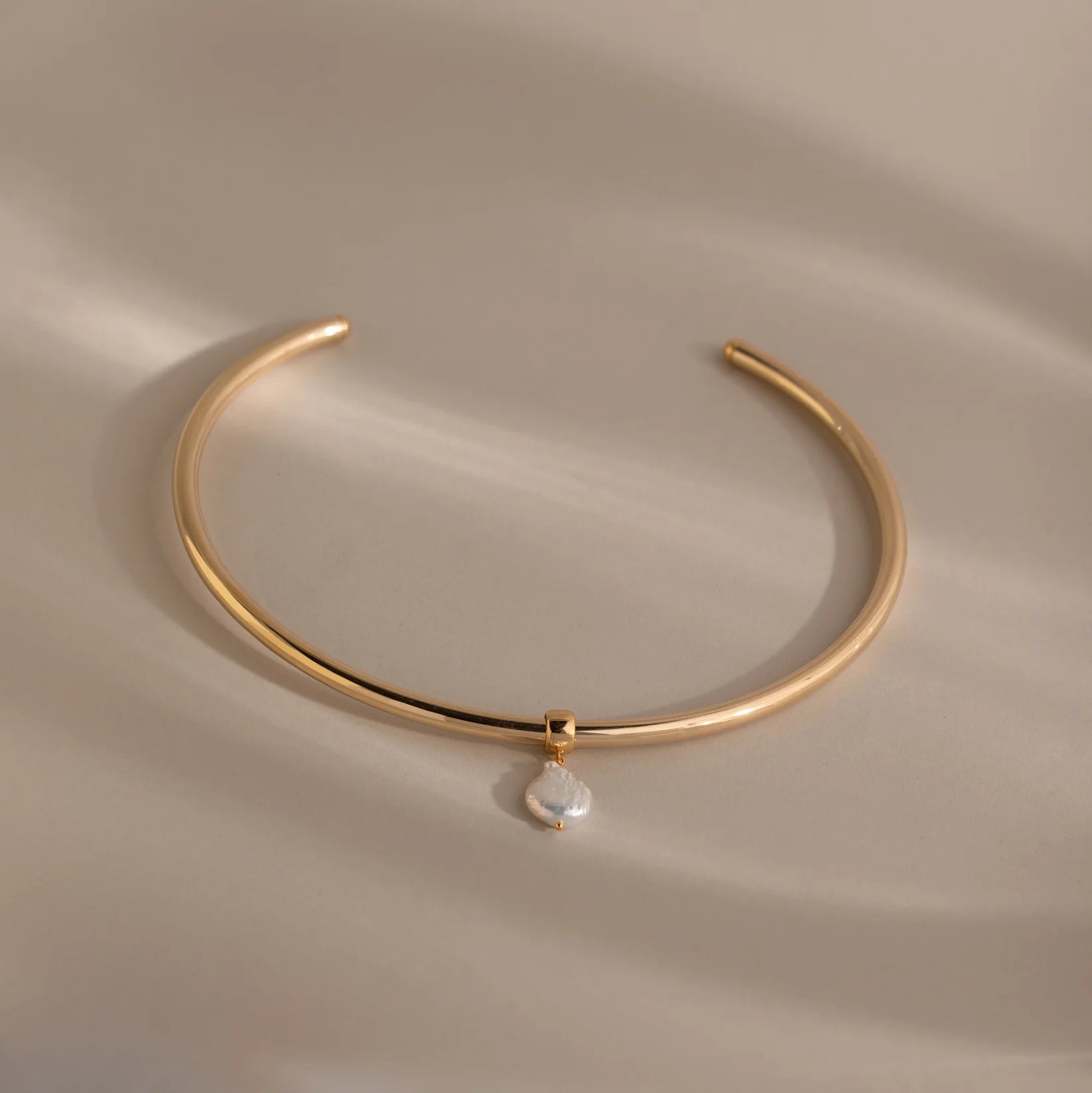Pearl Cuff Choker Necklace