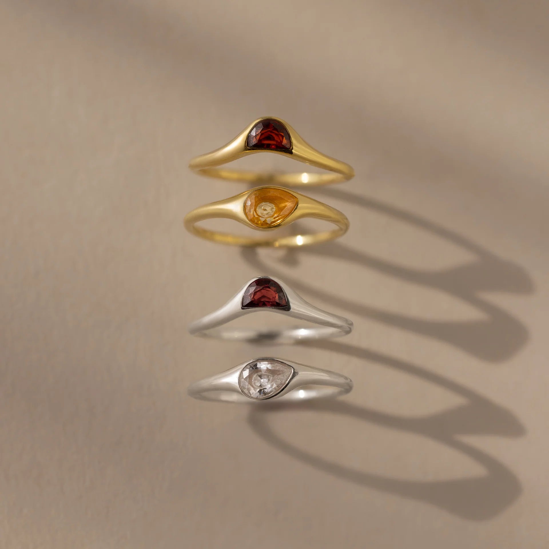 Sculpted Toi et Moi Ring Set