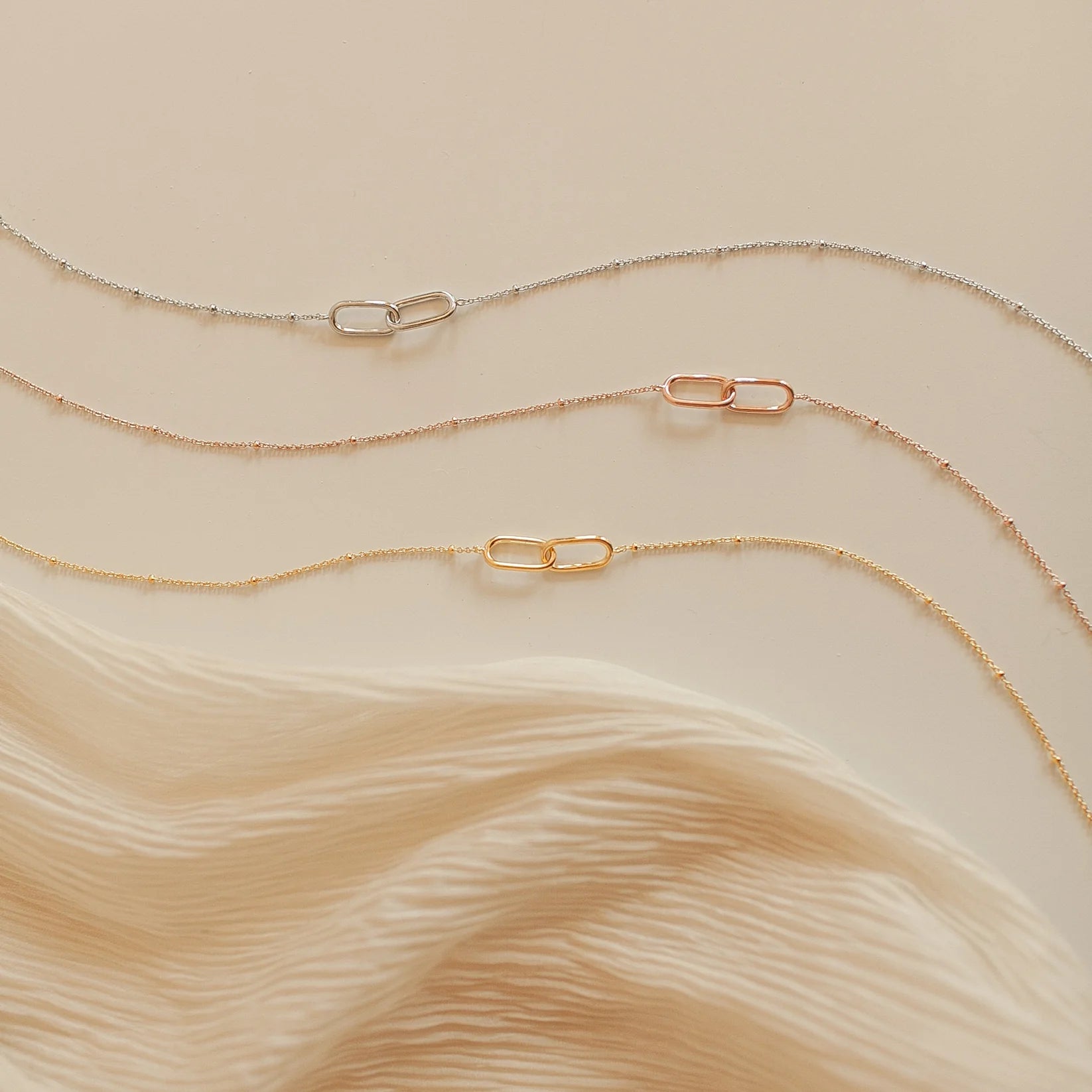 Linked Pendant Necklace