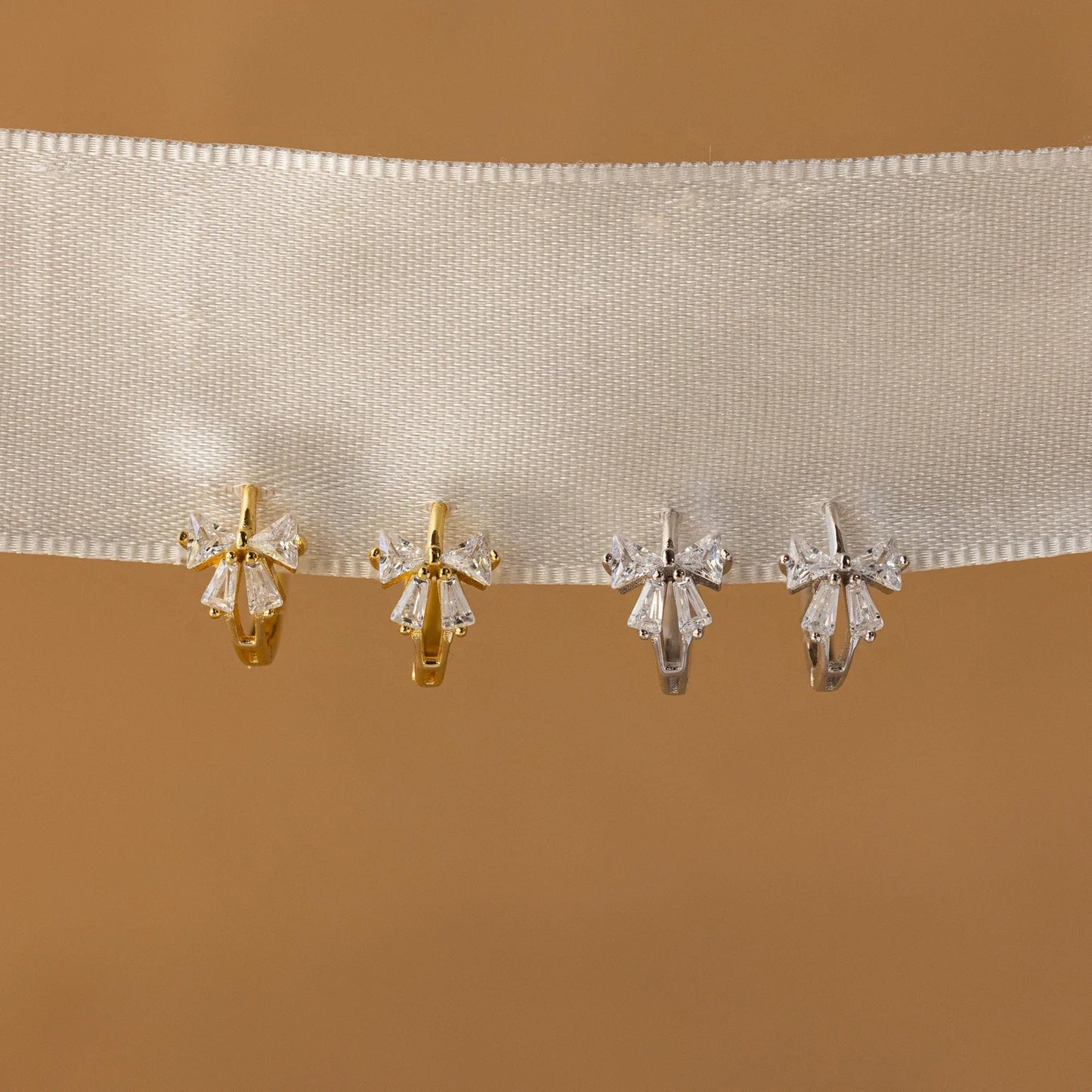 Diamond Ribbon Bow Huggies