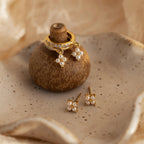 Pearl Ivy Flower Studs