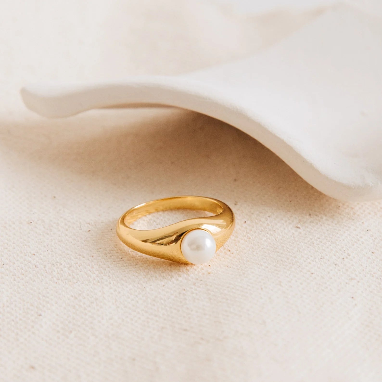 Penelope Pearl Signet Ring